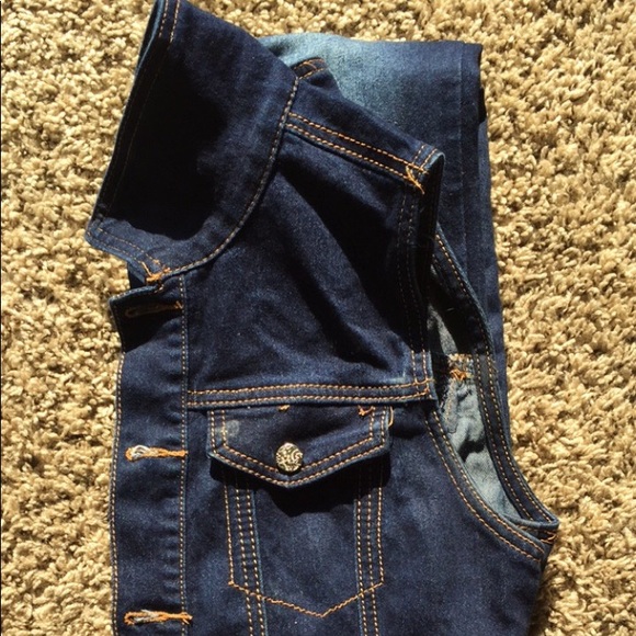 Pretty new never worn - Picture 1 of 4